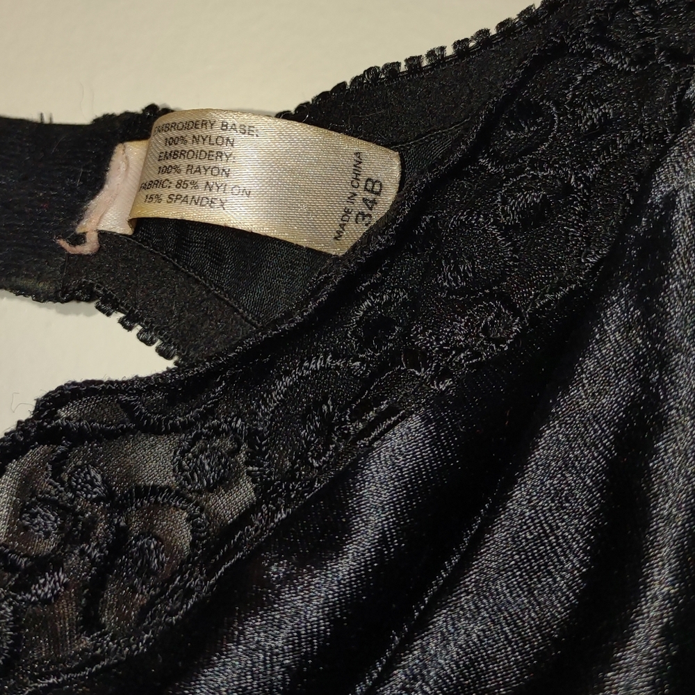 Black bra with lace detail, 34B - Picture 2 of 2